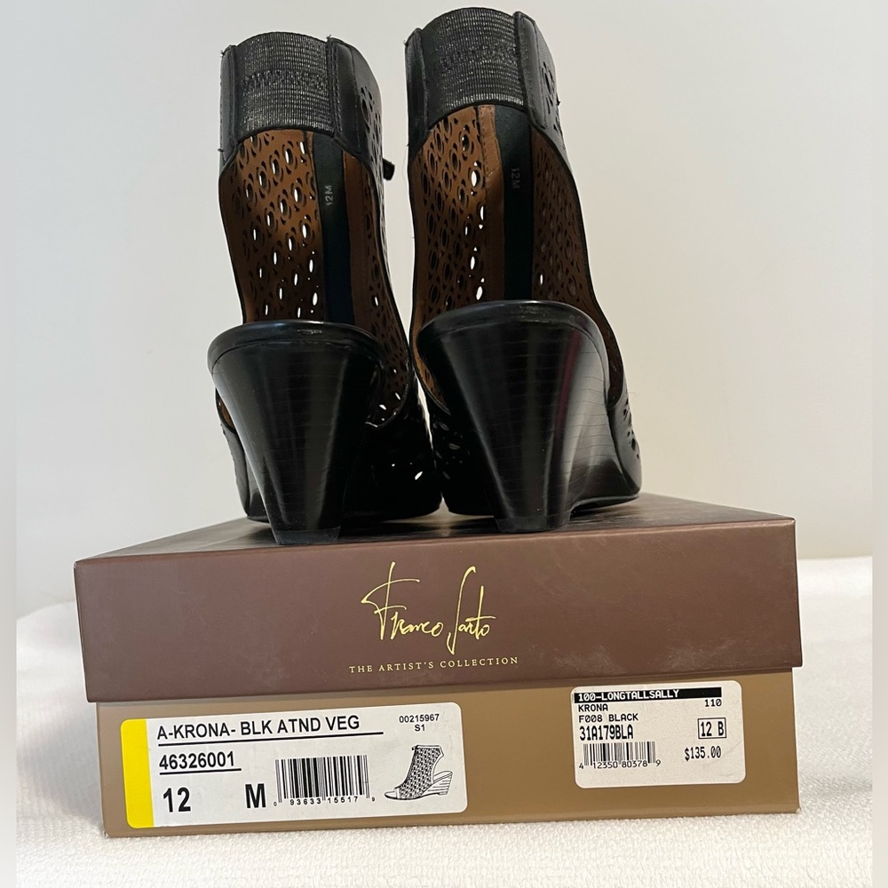 12M Franco Sarto open toe wedge sandal